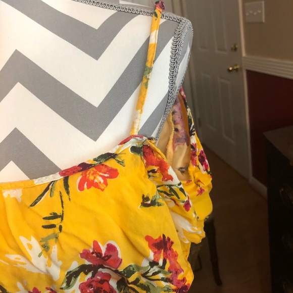 Yellow Maxi - Picture 3 of 4